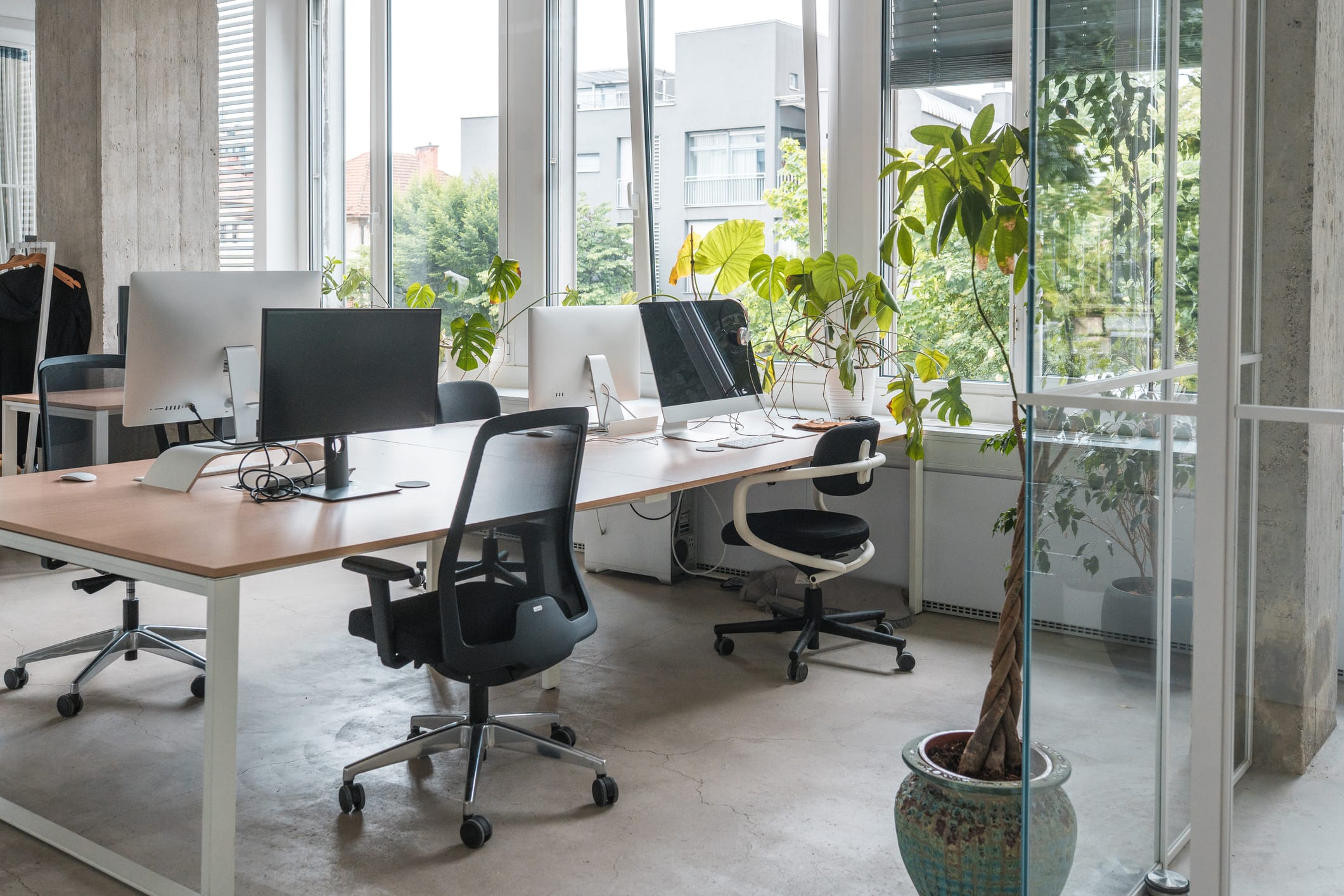 中堅・中小企業向け：マーケティング支援サービス